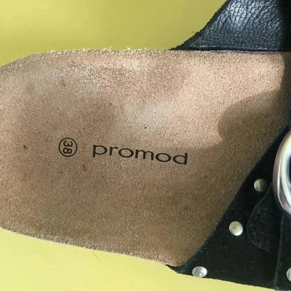 Promod black suede and silver studded sandals with adjustable straps - Picture 3 of 5